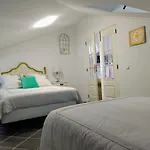 Attic Bay Appartement