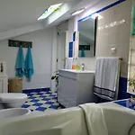 Attic Bay Апартаменты *