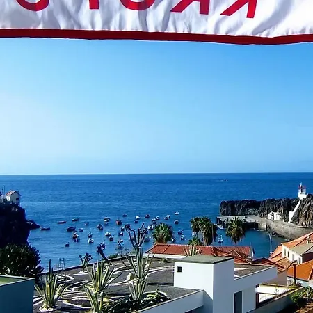 Attic Bay * Câmara de Lobos