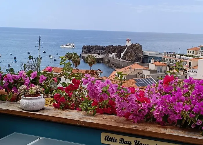 Attic Bay Апартаменты