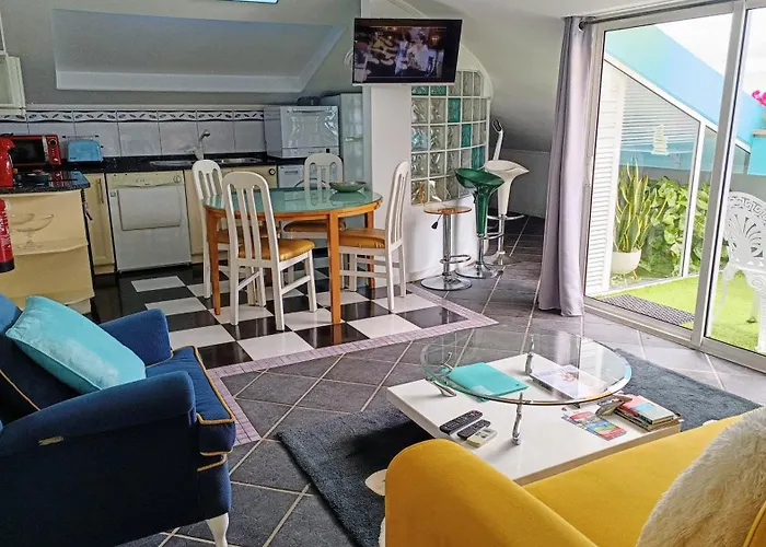 Attic Bay Câmara de Lobos