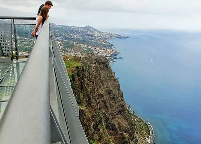 Attic Bay Апартаменты